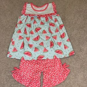 Girls watermelon set size 3xl 7/8